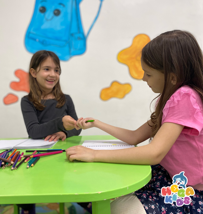 Izgradnja socijalnih veština kroz interakciju i zajedničke aktivnosti: Kako vrtić "Mega Kids" podstiče
razvoj socijalnih veština kod dece?